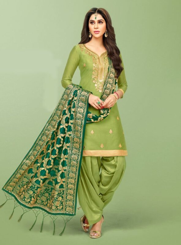 Women’s Casual Shalwar Kameez Collection for Punjabi Events