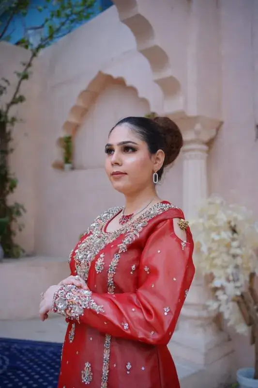 Best Pakistani Bridal Dresses for Barat Buy Online